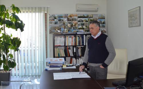 ΣΧΕΤΙΚΑ